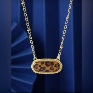 NWT Street Chic Oval Leopard Print Gold Necklace